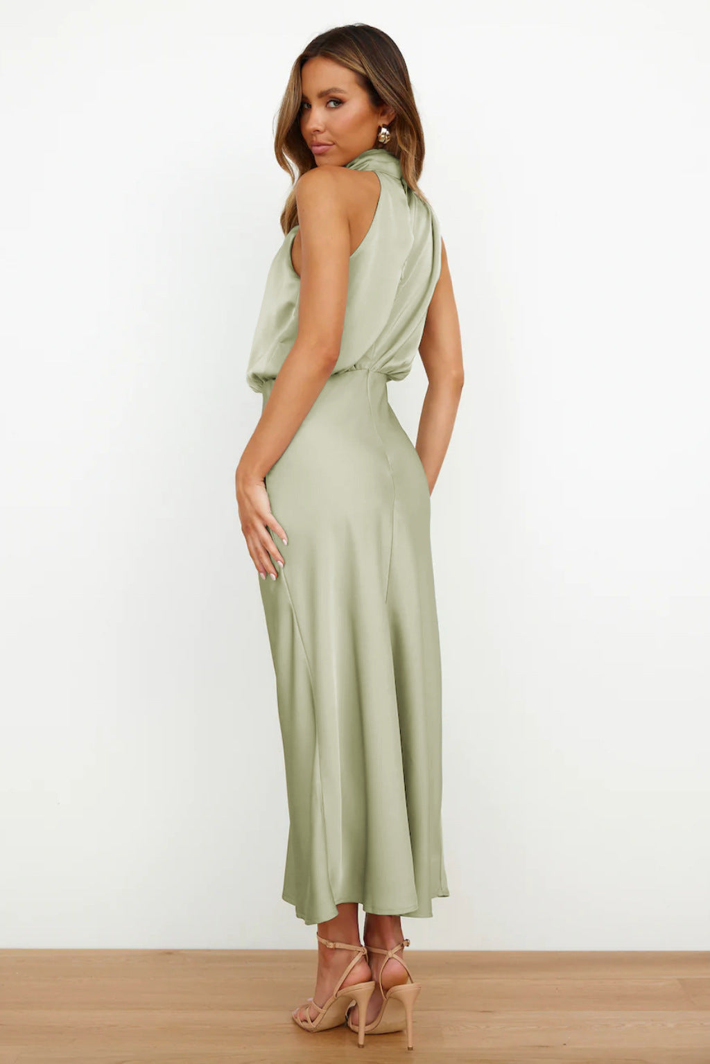 Evening Dress | Elegant Halterneck Plus Size Formal Gown | Flattering Flowing Silhouette