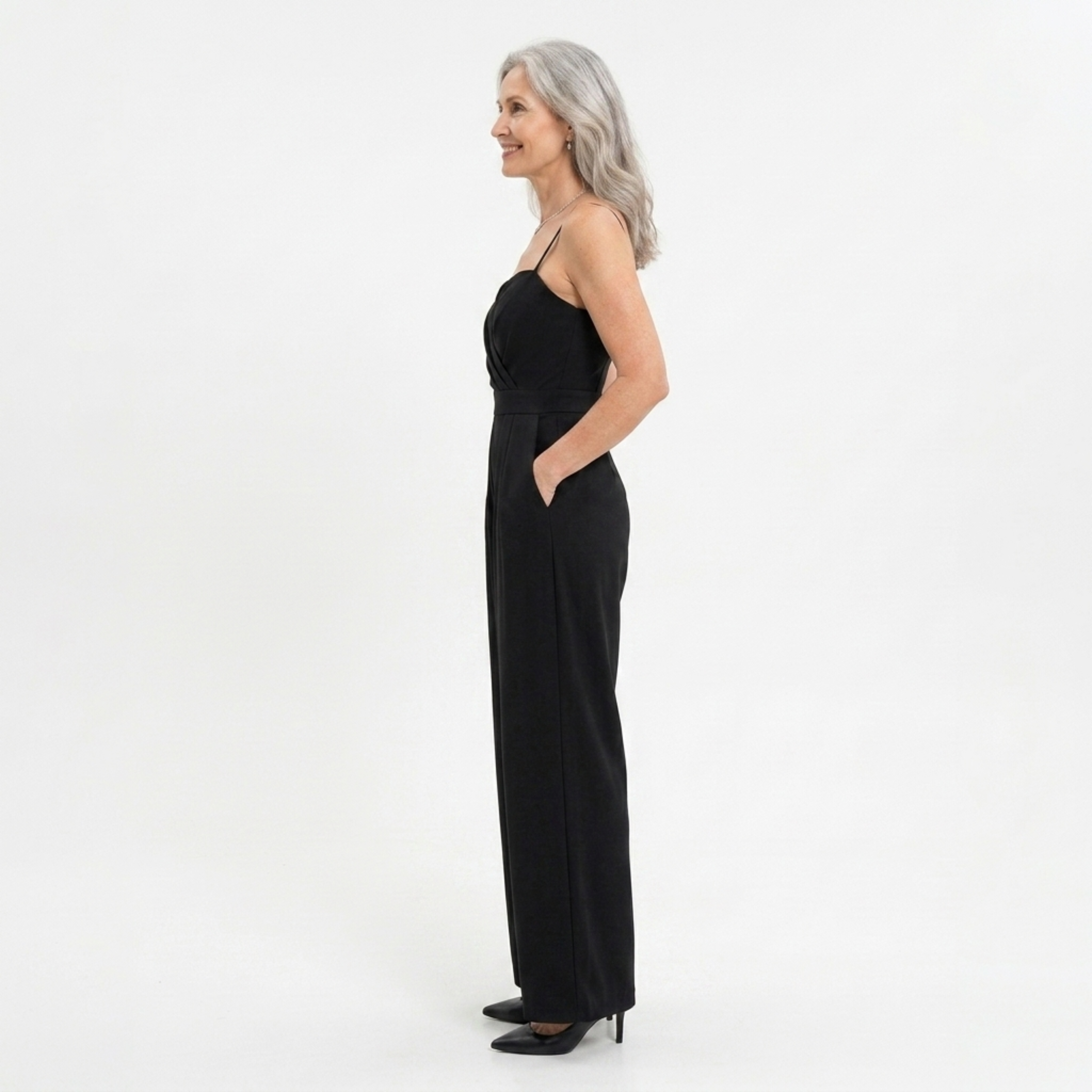 Jumpsuit | Elegant Wide-Leg Evening Wear with Sophisticated Neckline