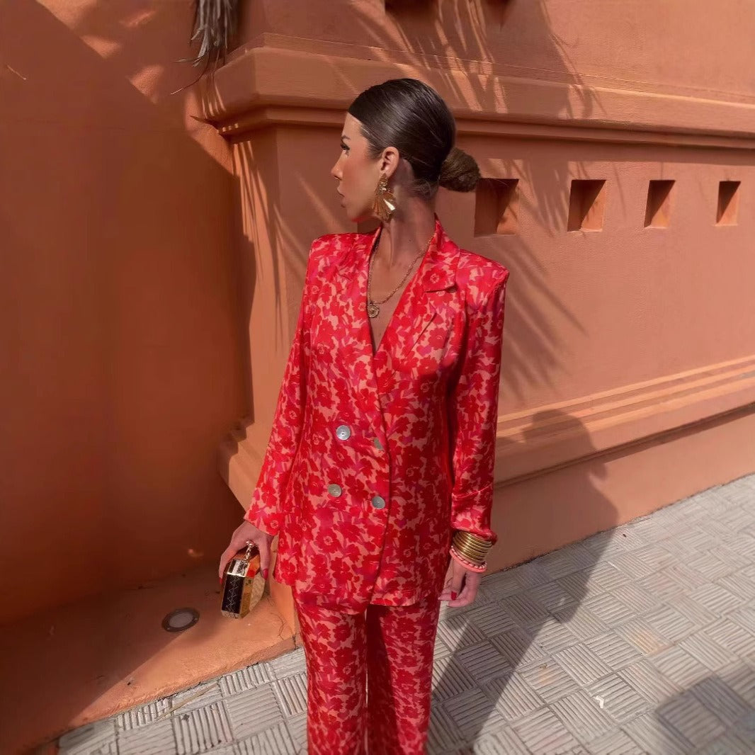 Multicolored women's jacket with floral print and double-breasted lapel