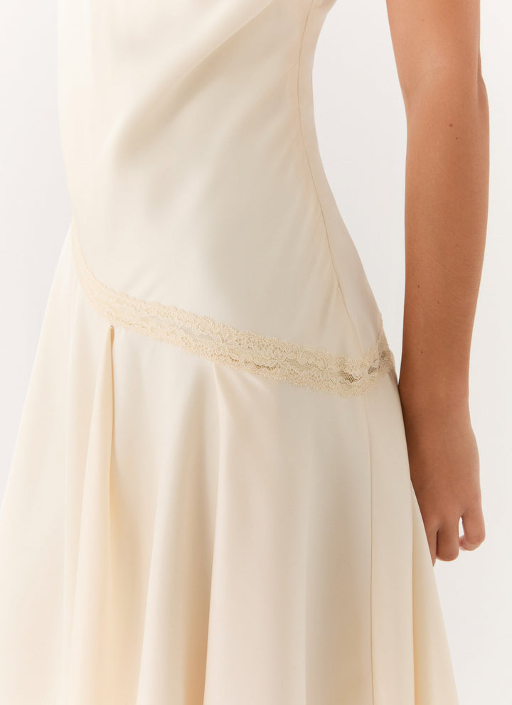 Cleosa Asymmetrical Midi Dress White