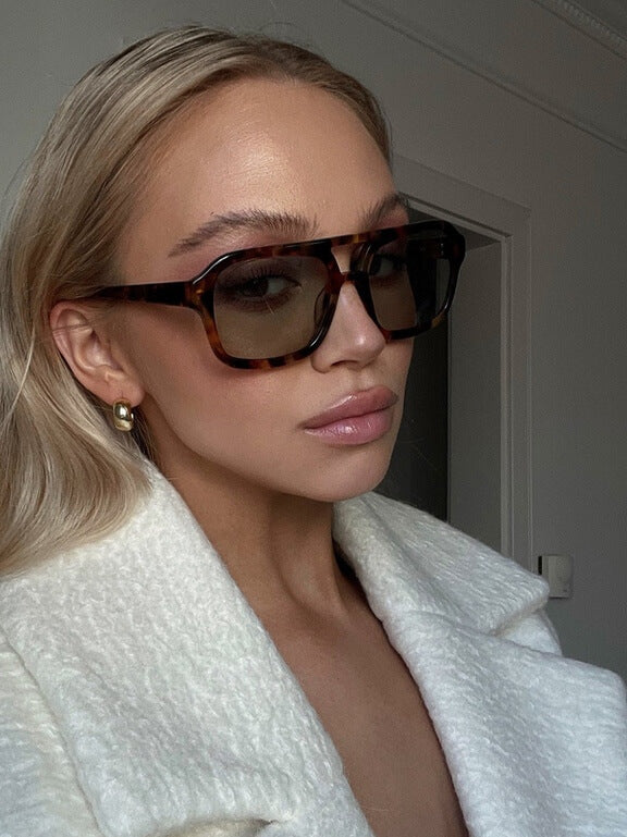 Retro Aviator Oval Sunglasses