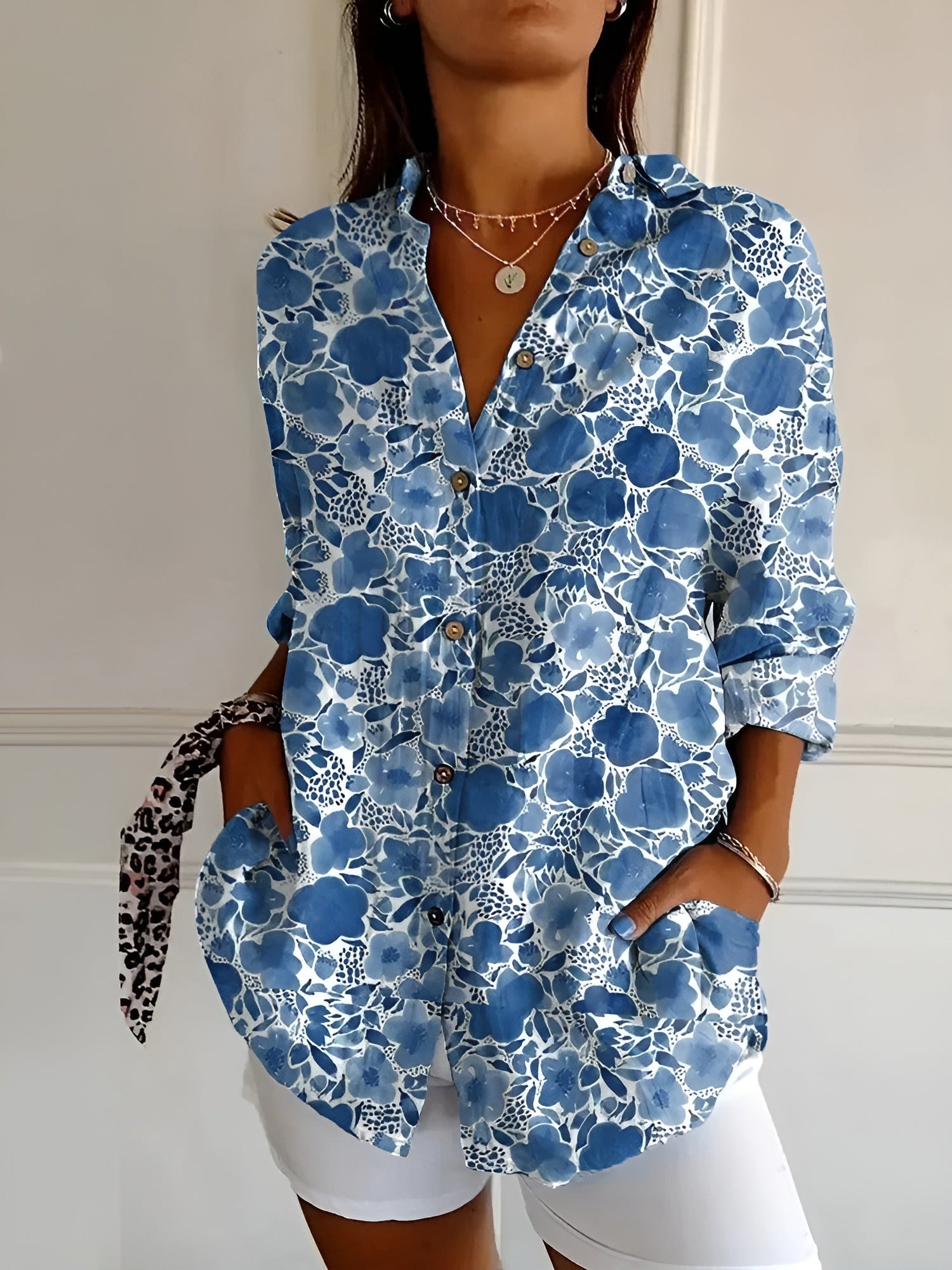 Elegant Everyday Blouse with Breathable Fabric & Fluid Fit for All-Day Comfort
