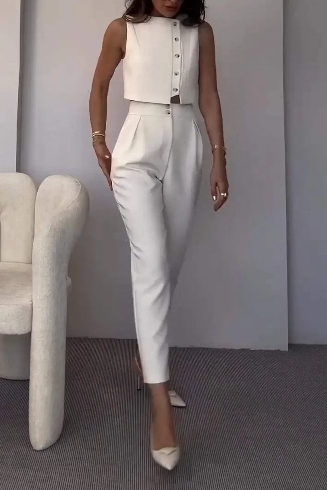 Duttini | Cropped vest and tapered trousers set