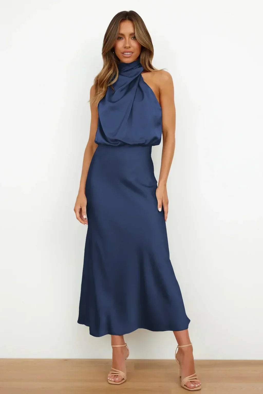 Evening Dress | Elegant Halterneck Plus Size Formal Gown | Flattering Flowing Silhouette