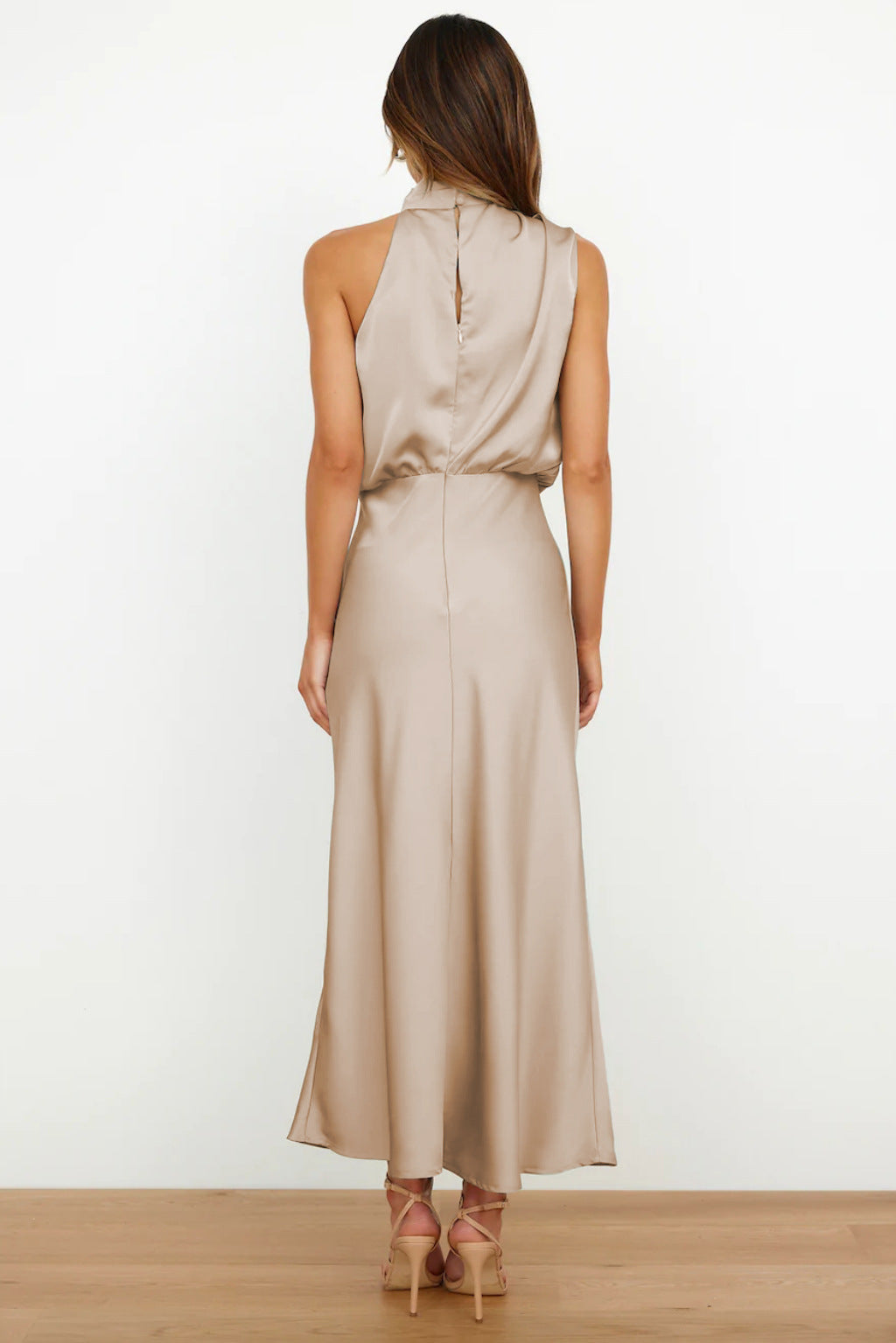 Evening Dress | Elegant Halterneck Plus Size Formal Gown | Flattering Flowing Silhouette