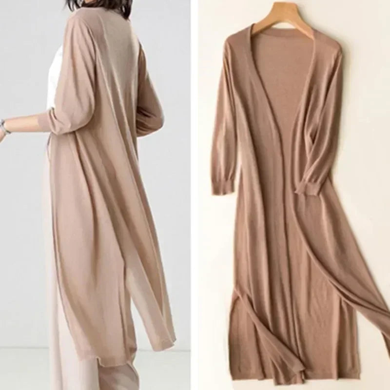 Long open cardigan for women with 3/4 sleeves and side slits