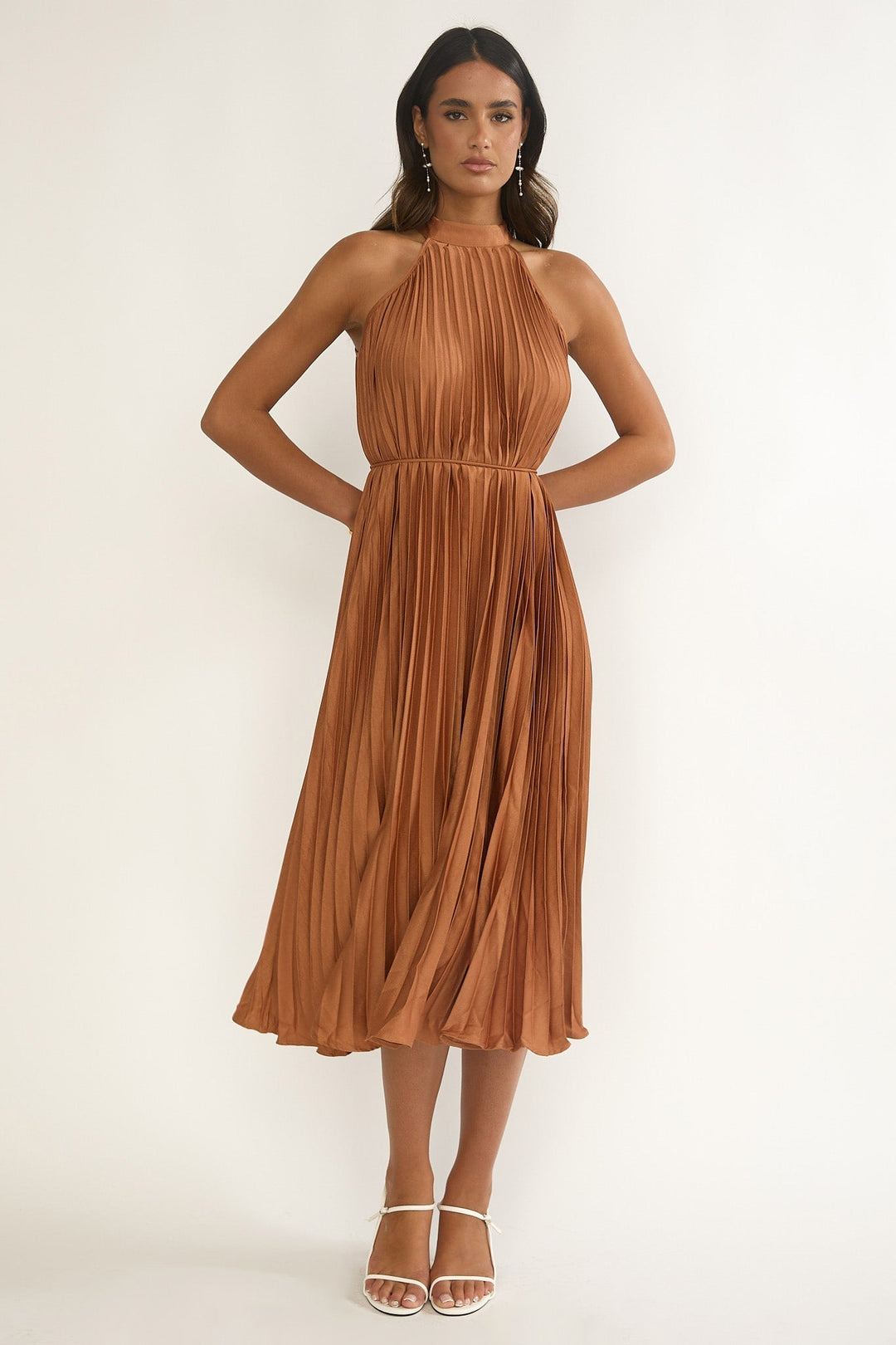 Sharaya Pleated Midi Dress Mocha