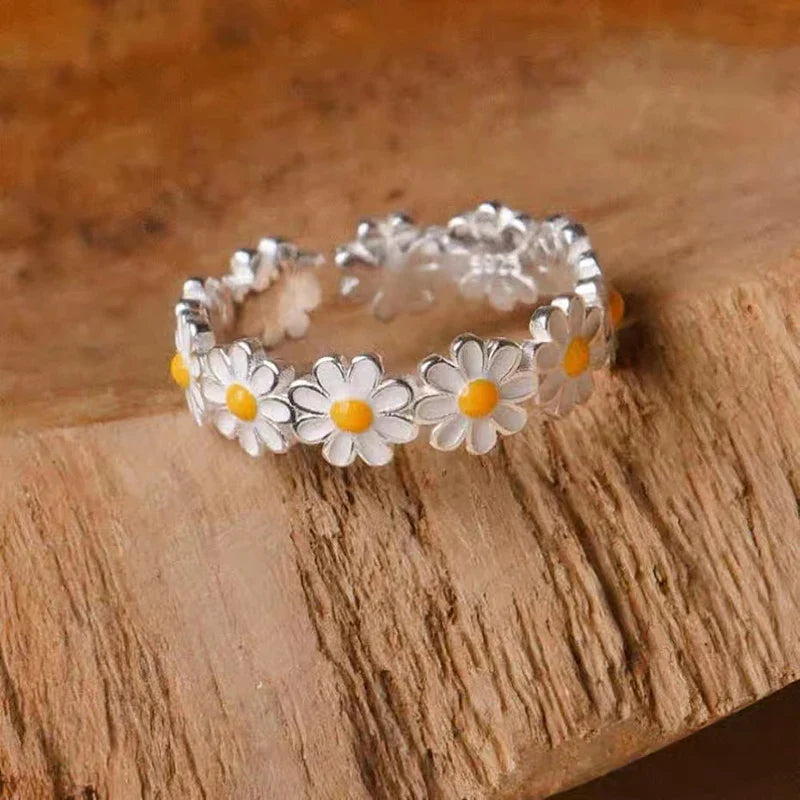 Women's Stainless Steel Daisy Ring | Adjustable Waterproof Flower Ring