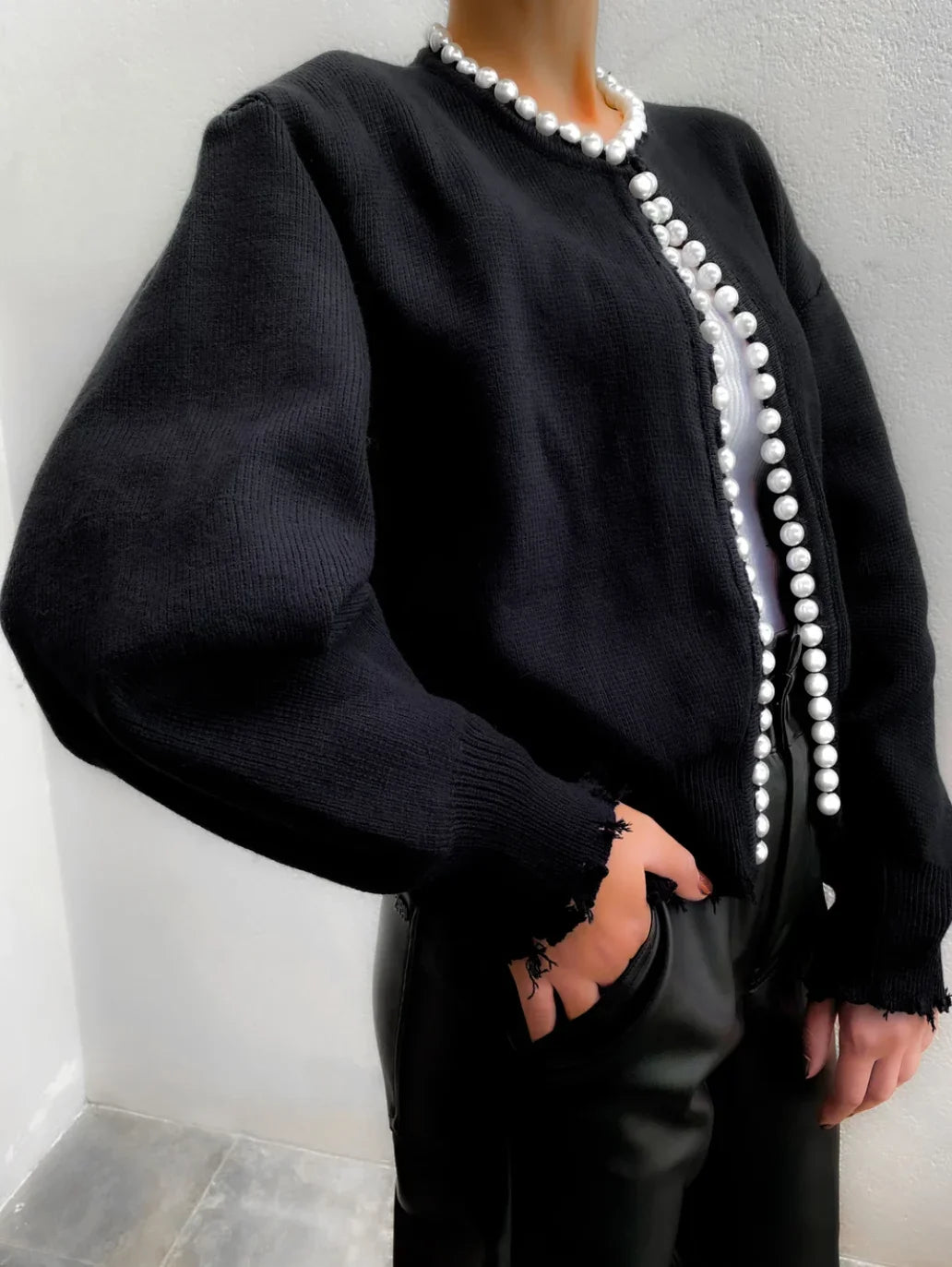 Elegant women's cardigan with pearl detail