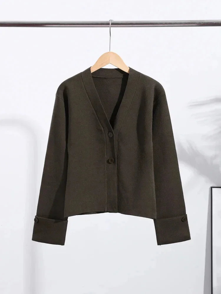 Casual Women's Cardigan with Buttons and V-Neck