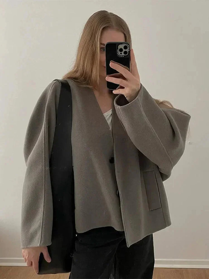 Casual Women's Cardigan with Buttons and Comfortable Fit