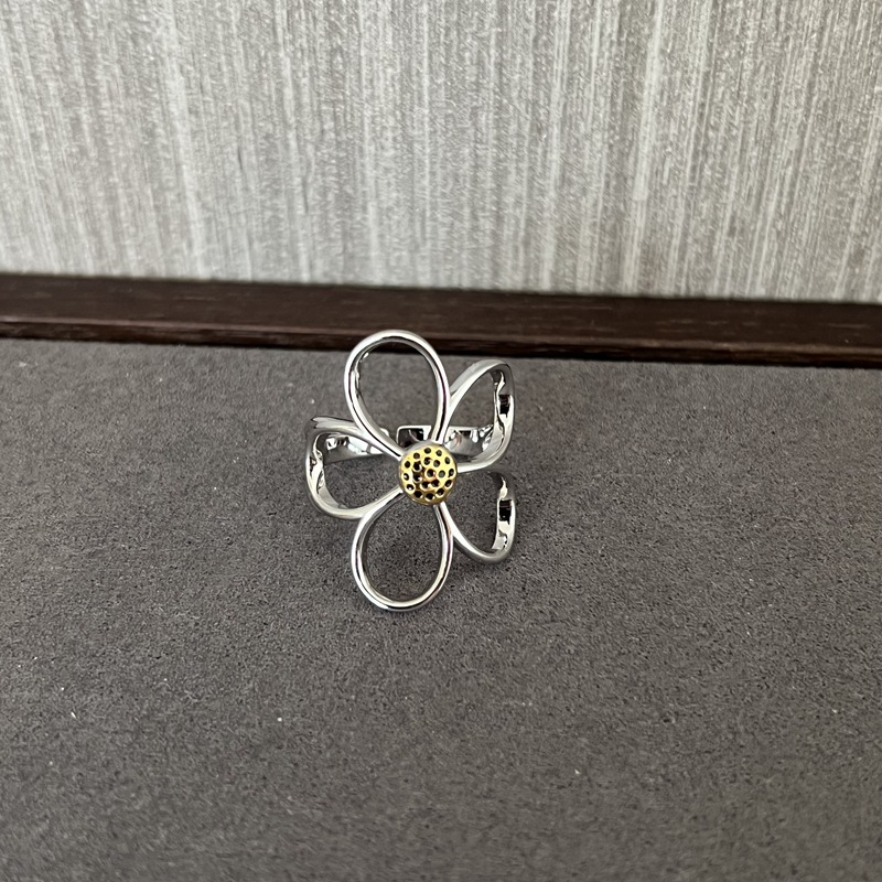 Women's Sterling Silver Openwork Petal Ring | Adjustable Two-Tone Flower Ring