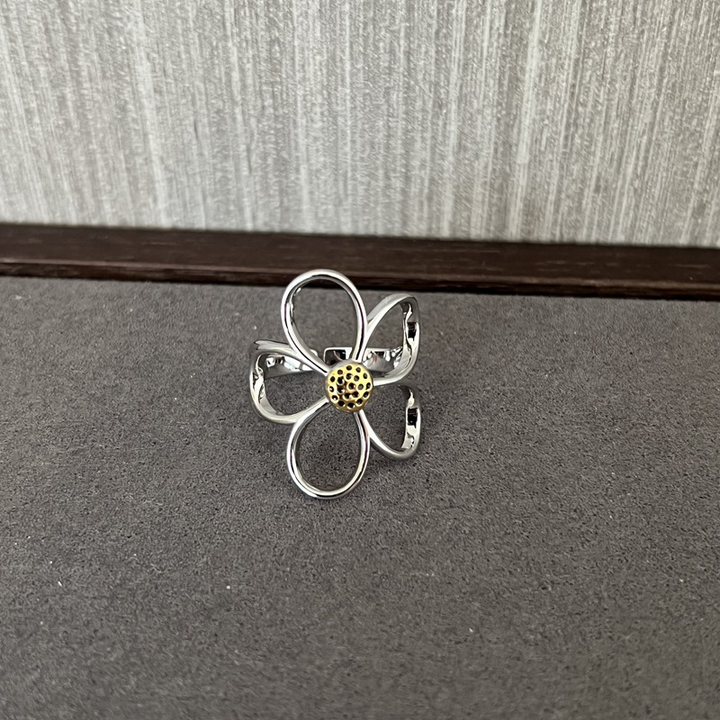 Women's Sterling Silver Openwork Petal Ring | Adjustable Two-Tone Flower Ring