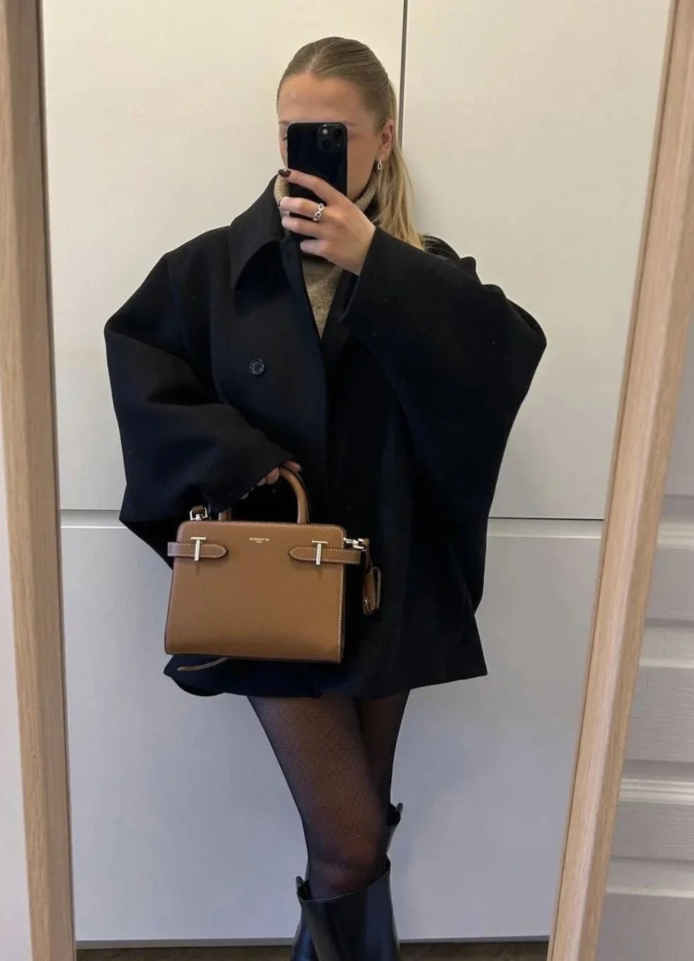 Oversized Women's Coat with Large Lapels and Buttons