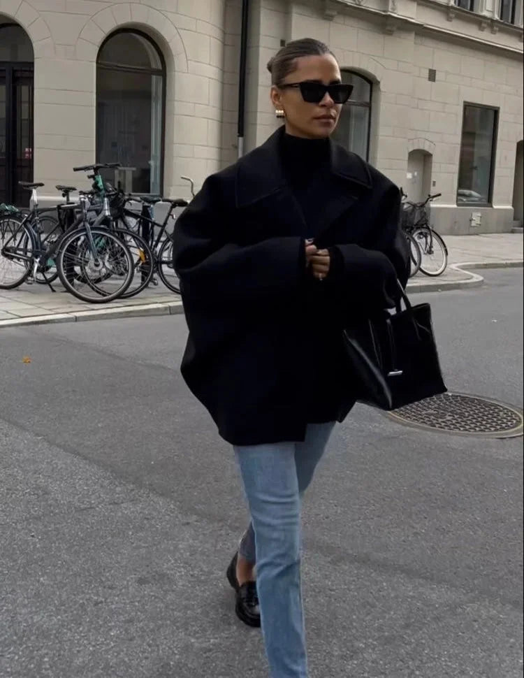 Oversized Women's Coat with Large Lapels and Buttons
