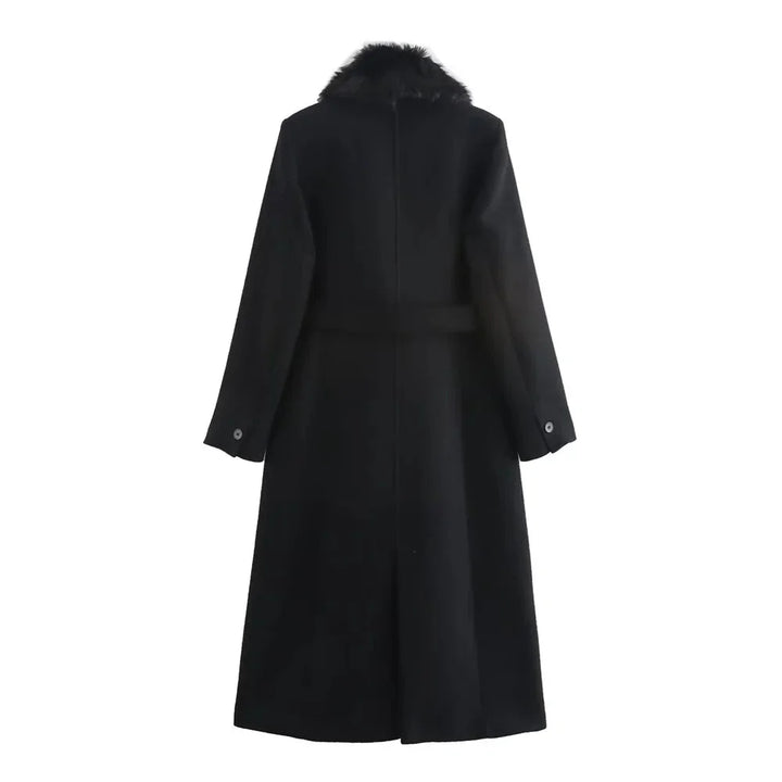 Women's coat with faux fur collar and belt