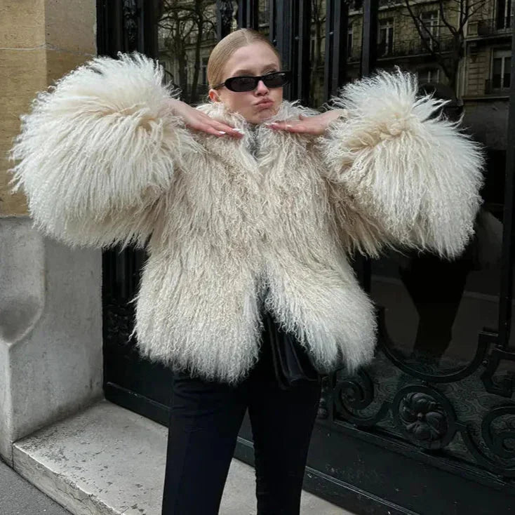 Chic Women's Coat with Soft and Enveloping Texture