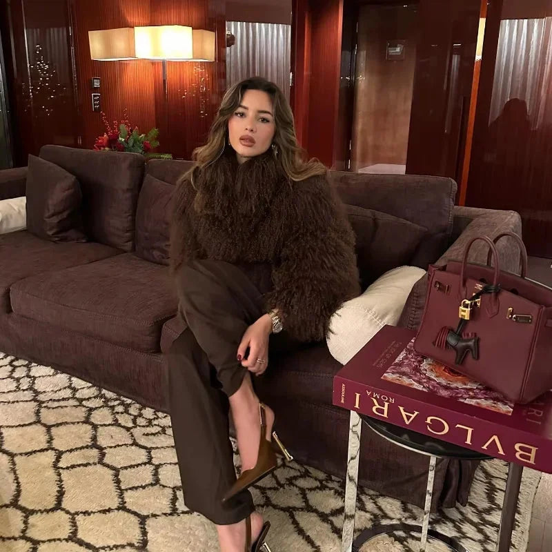 Chic Women's Coat with Soft and Enveloping Texture