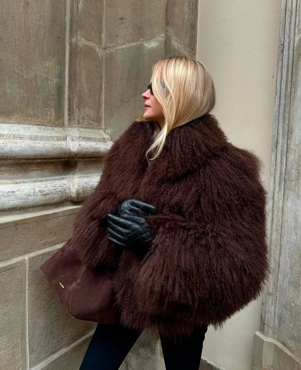 Chic Women's Coat with Soft and Enveloping Texture