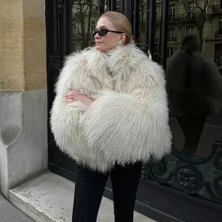 Chic Women's Coat with Soft and Enveloping Texture
