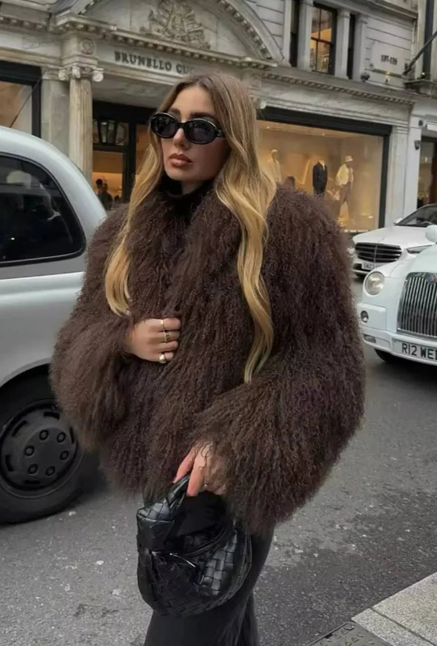 Chic Women's Coat with Soft and Enveloping Texture