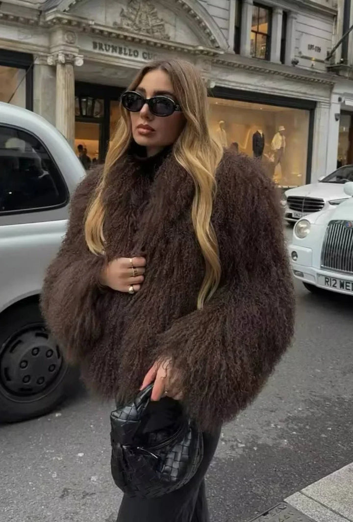 Chic Women's Coat with Soft and Enveloping Texture