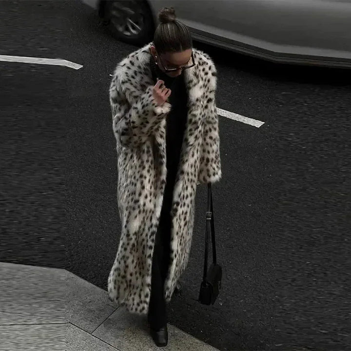 Elegant and Modern Long Women's Leopard Print Coat