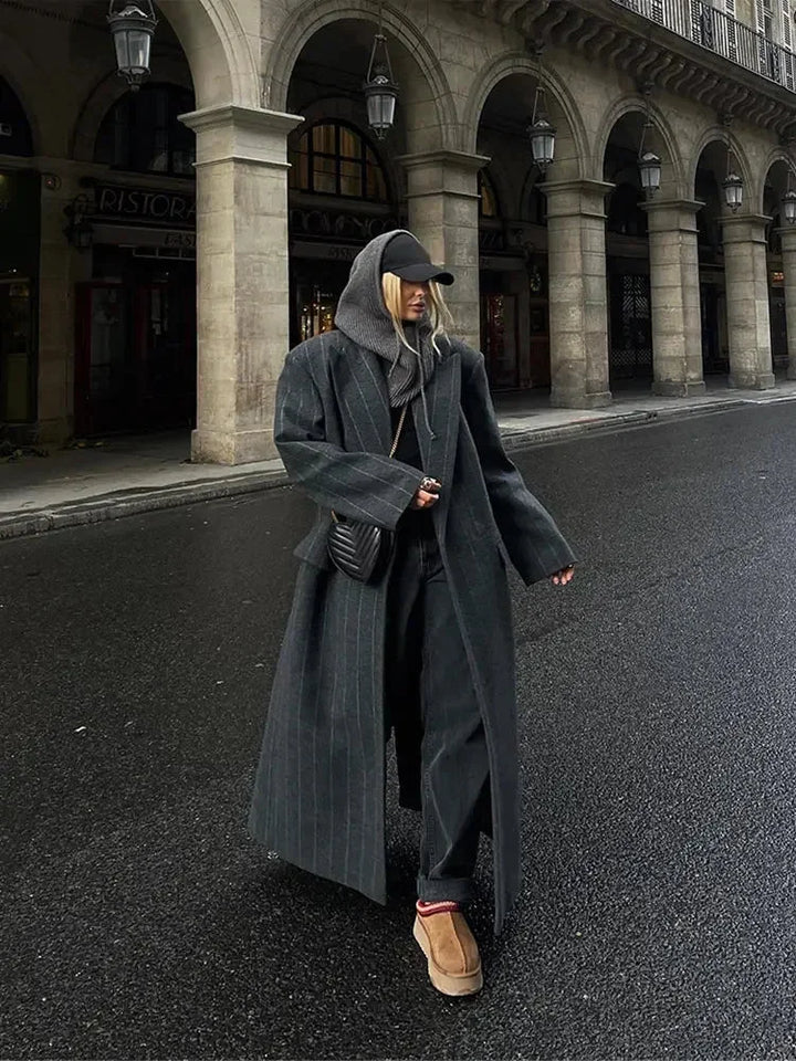 Elegant Long Women's Coat with Modern Stripes