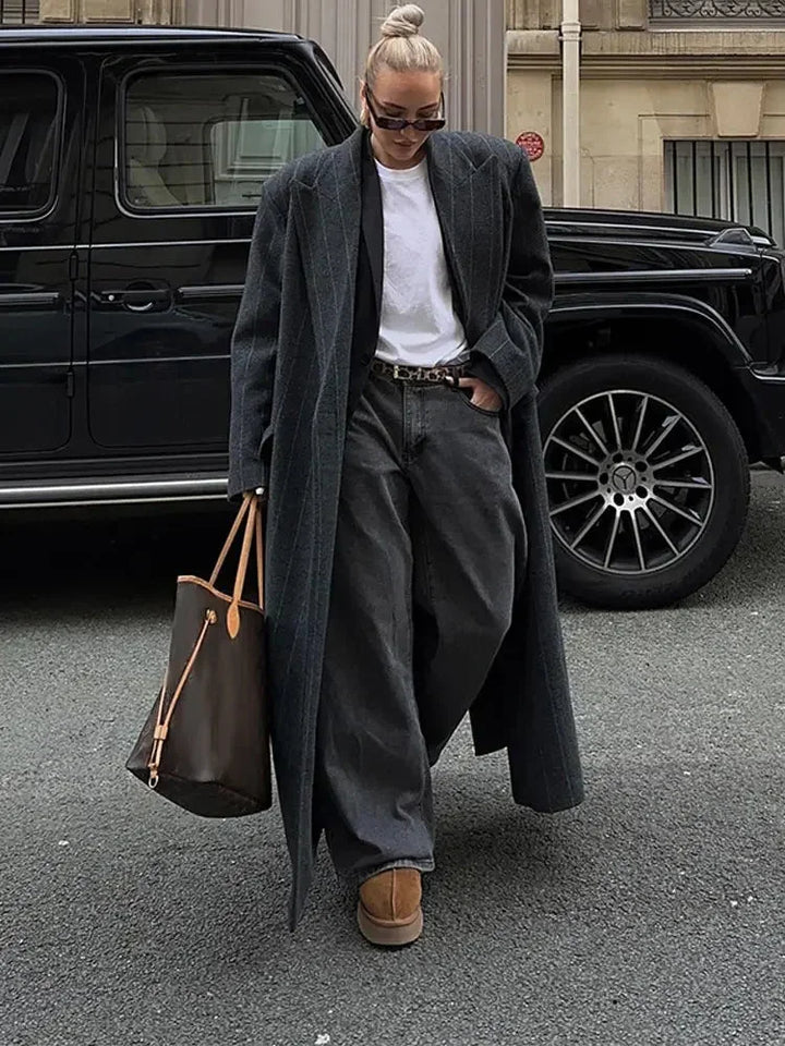 Elegant Long Women's Coat with Modern Stripes