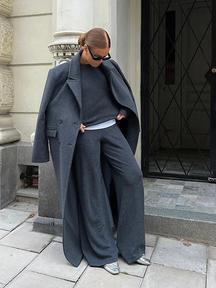 Elegant long women's coat for all seasons