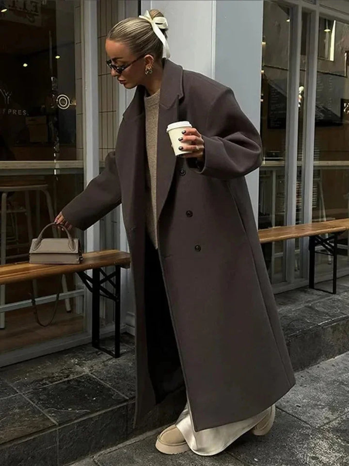Elegant long women's coat for all seasons