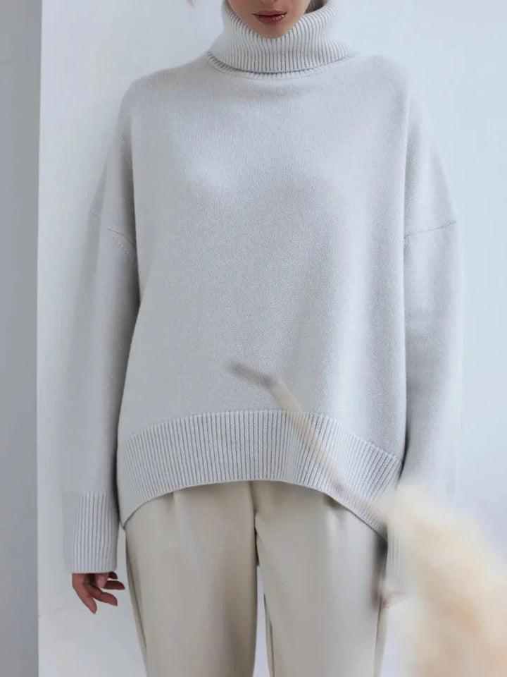 Comfortable Women's Turtleneck Sweater with Long Sleeves