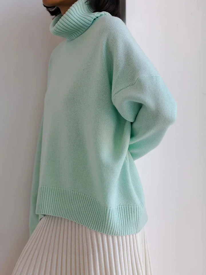Comfortable Women's Turtleneck Sweater with Long Sleeves