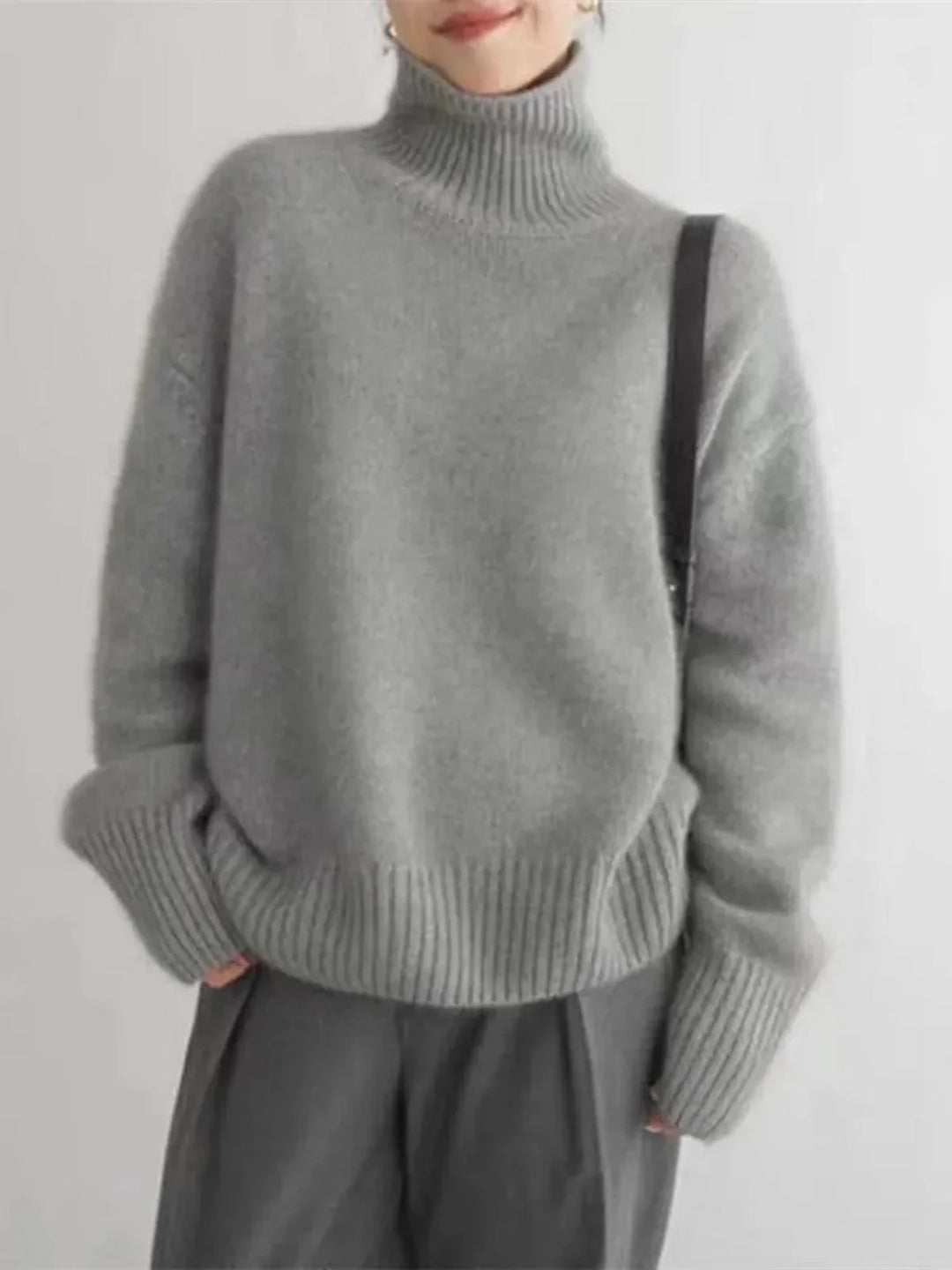 Women's Soft and Comfortable Turtleneck Sweater