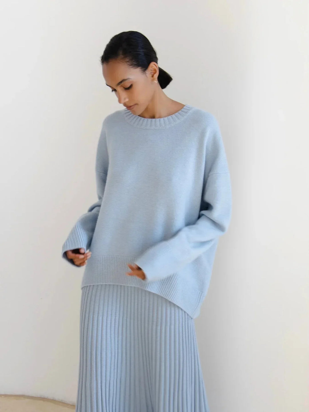 Women's Long Sleeve Round Neck Sweater