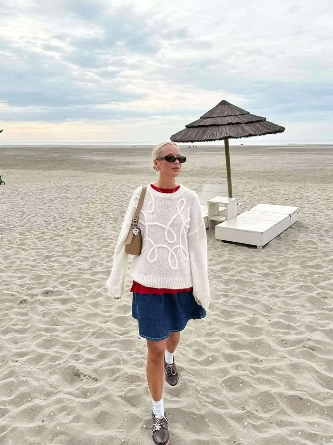 Modern Textured Pattern Women's Sweater
