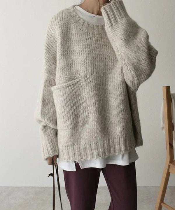 Oversized Beige Women's Sweater with Comfortable Pocket