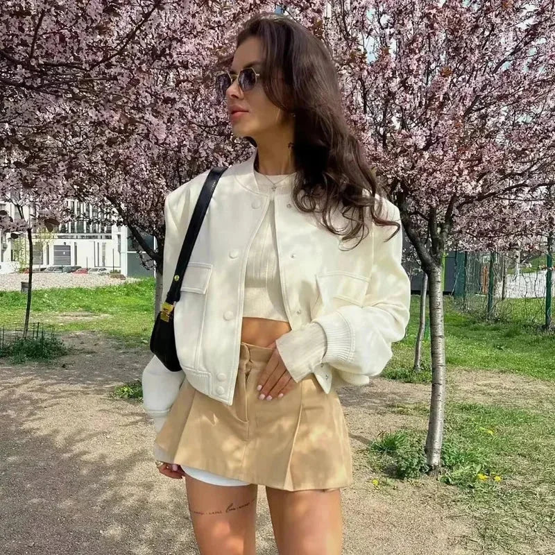 Women's bomber jacket with practical front pockets