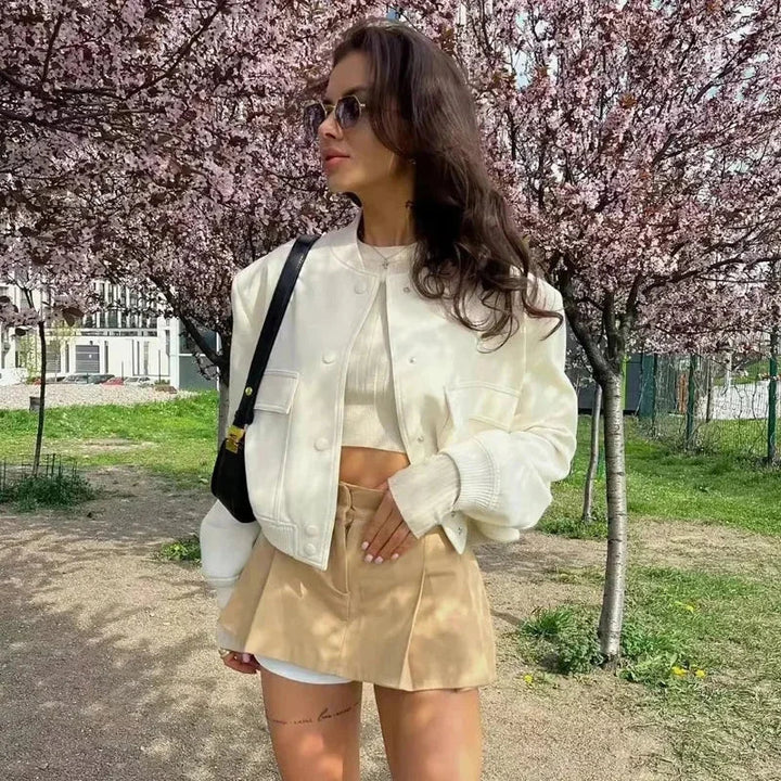 Women's bomber jacket with practical front pockets