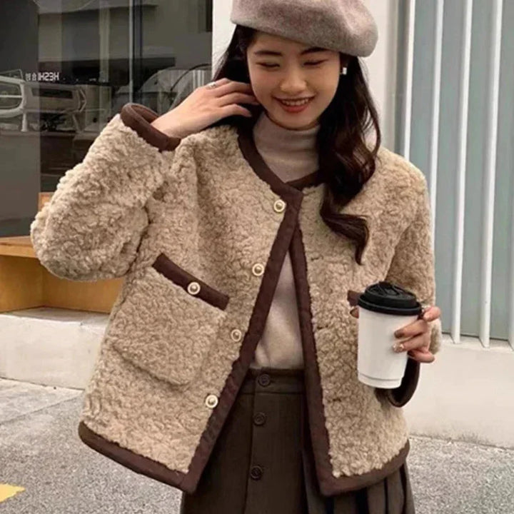 Short Women's Jacket in Soft Fleece Fabric