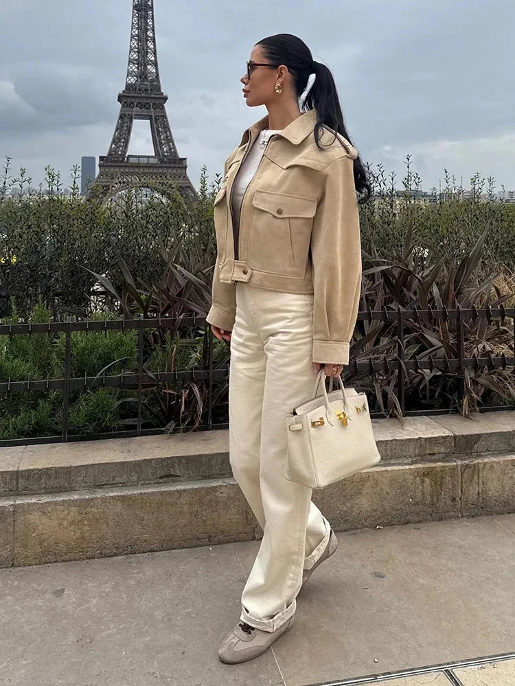 Short beige trench coat with lapel collar for women
